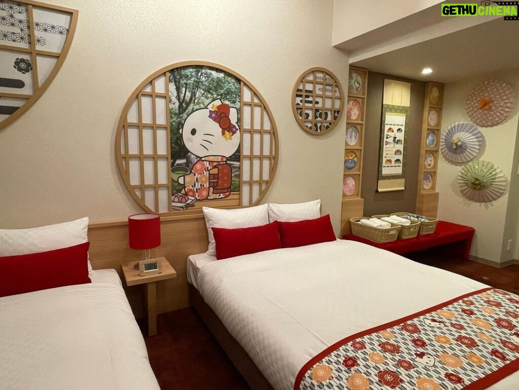 Jeffrey Cobb Instagram - If this isn’t a strange hotel, I don’t know what is. But the experience and decor were outstanding! If you are a big hello kitty fan I suggest you try this room out in Kyoto! Just a little side trip from my normal castle/ shrine/ temple excursions! Enjoy! #JeffCobb #ExploreJapan #TryRandomSpots #HelloKitty #Kyoto #ThemedHotel #WhenInRome #HelloJeffy @hellokitty Kyoto, Japan