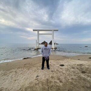 Jeffrey Cobb Instagram - I’ve made a conscious effort to explore and learn more of this wonderful country, more so because this is where my grandmother is from. The years of coming here and just seeing venues and hotel rooms aren’t going to cut it anymore, we must stop and smell the roses and appreciate all the experiences we are offered. #JeffCobb #Japan #ExploreMore #Onsen #Fukuoka #Saga #Sakura