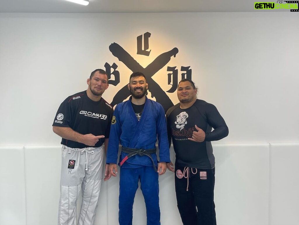 Jeffrey Cobb Instagram - Huge mahalos to @kazukicdbjj and @carpediembjj_sendai for the hospitality today! It’s been a long 6 months since I last trained with my Carpe Diem peeps, but it felt great to be back on the mats! Also brought a young lion who is a beast @boltin.oleg If you’re in the Sendai area, make sure to come by and train there! #JeffCobb #CarpeDiem #Sendai #IAmPooped #FunTraining #Rolls #Jujitsu Carpe Diem Brazilian Jiu-Jitsu Sendai