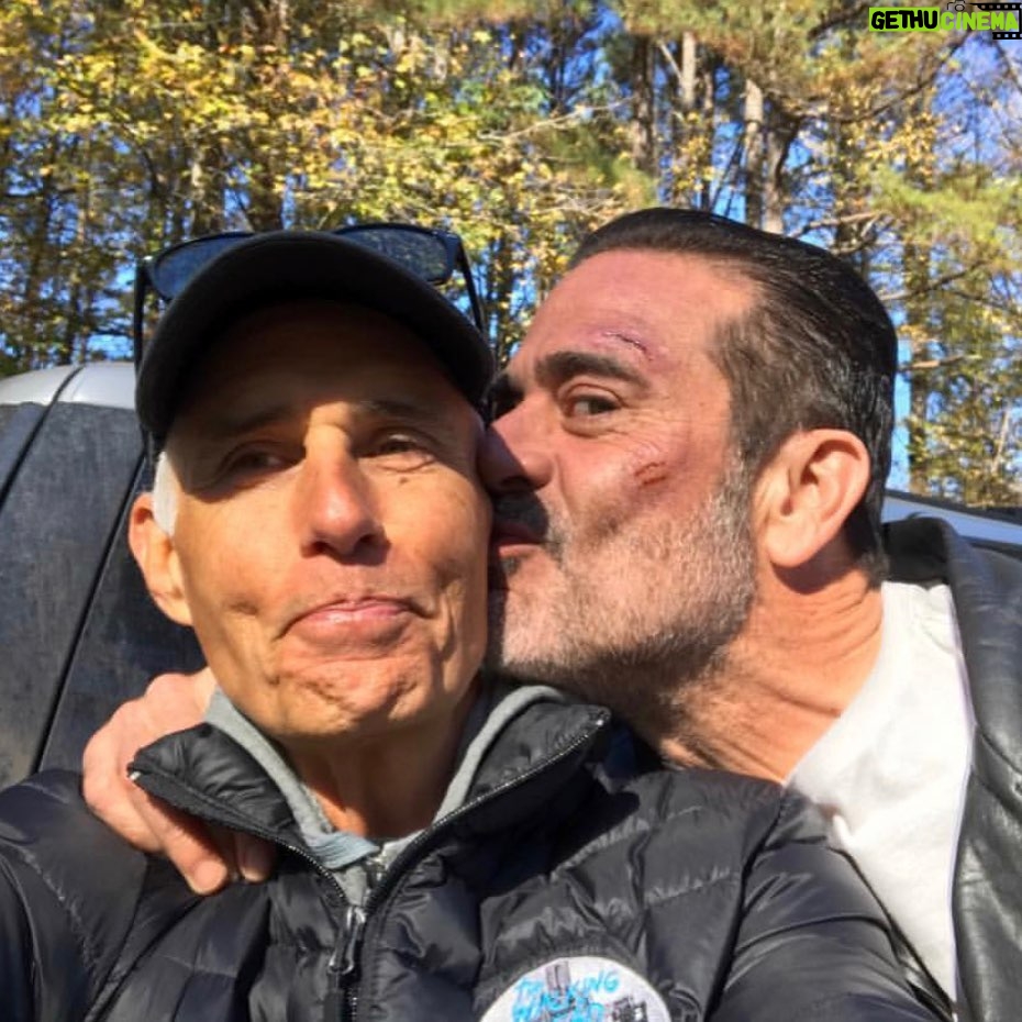Jeffrey Dean Morgan Instagram - One of the best. Not only an incredible filmmaker… but one of the finest human beings I’ve ever known. It was an honor to work with and to know him. Steve’s presence made us all better than we probably deserved. A family man, a filmmaker, a friend. The walking dead family lost a great one. His family lost the best one. Huge condolences and love to the Campbell family… as well as the extended twd clan. Steve… we will miss you brother. So much.