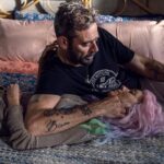 Jeffrey Dean Morgan Instagram - Days away from “Here’s Negan” another little sneak peek of @hilarieburton and myself having fun on camera. Working with her on this? Probably the highlight of my career. I sure know how lucky I am. Xojd @amcthewalkingdead @thewalkingdead