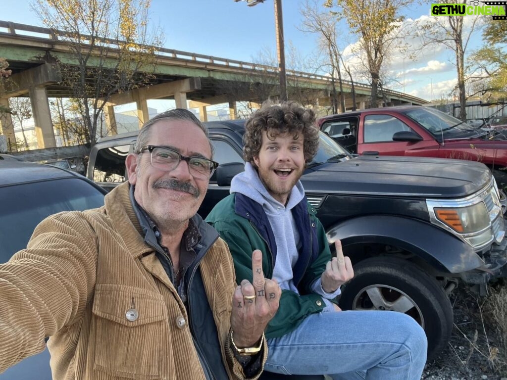 Jeffrey Dean Morgan Instagram - Happy Bird day. Just finished a film yesterday with this one… thanks to the amazing crew… and, who knew, Birmingham Alabama?! #nowheremen @jack_quaid @malinakerman