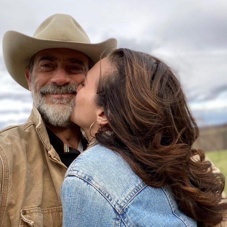 Jeffrey Dean Morgan Instagram - Happy mamas day, AND anniversary! Mamaversary Day. There really are no words. I’ve tried so many times in the last 11 years to find em. I can’t. No words can do justice to someone that kinda swayed into my world... turned it upside down for the best... and is the greatest partner and mom a fella could ever dream up. So... I’m just gonna acknowledge your magical self... and how lucky we three are. We just love you more than life... and I will continue, looking forever, to find those words that thus far seem to not exist. We love you @hilarieburton. Happy mamaversary day. Xxxxjdgusy&george