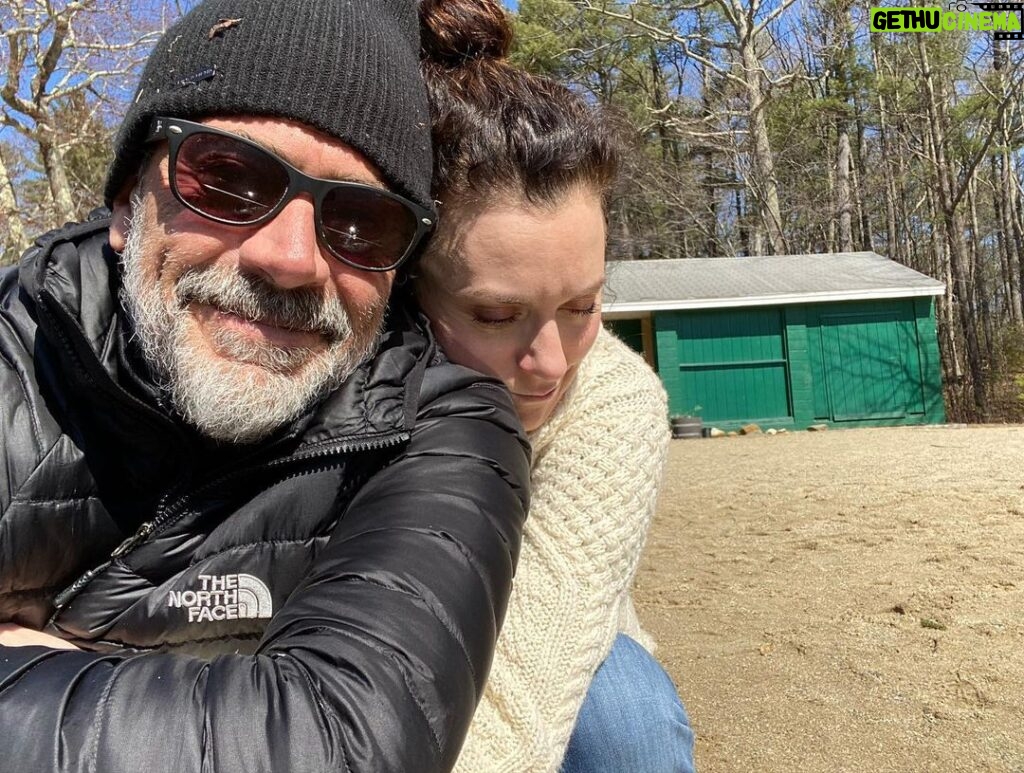 Jeffrey Dean Morgan Instagram - Quarantine... turning it into some quality family time. Walks outside and... George... she got into moms lipstick stash... “dada!! Elsa wips!!” Xoxo TWD tonight.... I’ve seen the episode... it’s a great one. Directed by @gnicotero some amazing performances... check out @amcthewalkingdead as the brilliant @samanthamorton is doing an instagram takeover... she is the coolest, most talented, beauty of a person I know. Well... her, and @bigbaldhead!!! AND... @therock... jezus. Dude? Better?