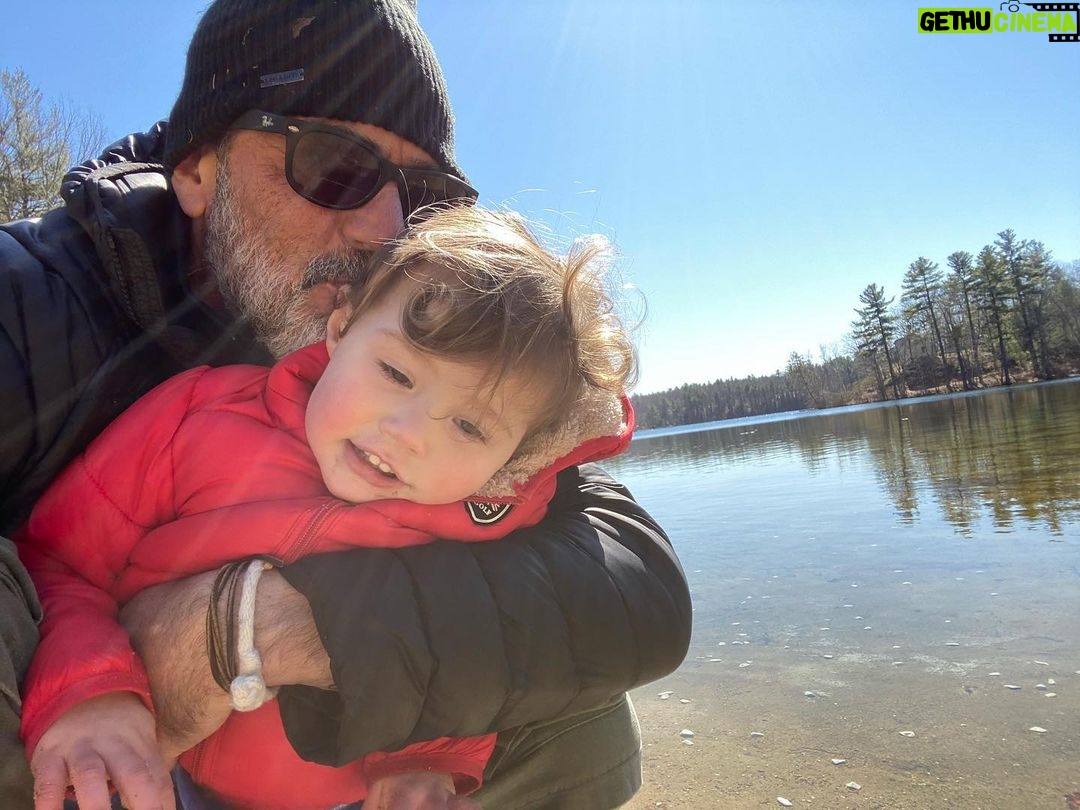 Jeffrey Dean Morgan Instagram - Quarantine... turning it into some quality family time. Walks outside and... George... she got into moms lipstick stash... “dada!! Elsa wips!!” Xoxo TWD tonight.... I’ve seen the episode... it’s a great one. Directed by @gnicotero some amazing performances... check out @amcthewalkingdead as the brilliant @samanthamorton is doing an instagram takeover... she is the coolest, most talented, beauty of a person I know. Well... her, and @bigbaldhead!!! AND... @therock... jezus. Dude? Better?