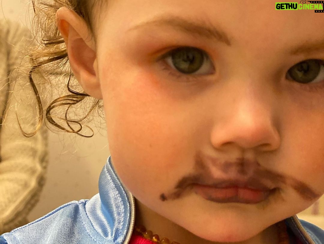 Jeffrey Dean Morgan Instagram - Quarantine... turning it into some quality family time. Walks outside and... George... she got into moms lipstick stash... “dada!! Elsa wips!!” Xoxo TWD tonight.... I’ve seen the episode... it’s a great one. Directed by @gnicotero some amazing performances... check out @amcthewalkingdead as the brilliant @samanthamorton is doing an instagram takeover... she is the coolest, most talented, beauty of a person I know. Well... her, and @bigbaldhead!!! AND... @therock... jezus. Dude? Better?