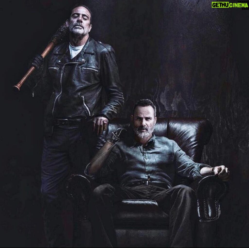 Jeffrey Dean Morgan Instagram - Found this fan art the other day… first off, it’s just killer. Rick missing his arm following the Kirkman comic storyline? Outstanding. Also makes me miss mr Lincoln… damn we had fun. Gearing up for 11c…. The end is nigh. Crazy to think about. Though stories shall continue. Month and change away from negan and Maggie strapping up in NYC. No rest for the wicked… and make no mistake… wicked is making a return. Art by @buffybong ❤️