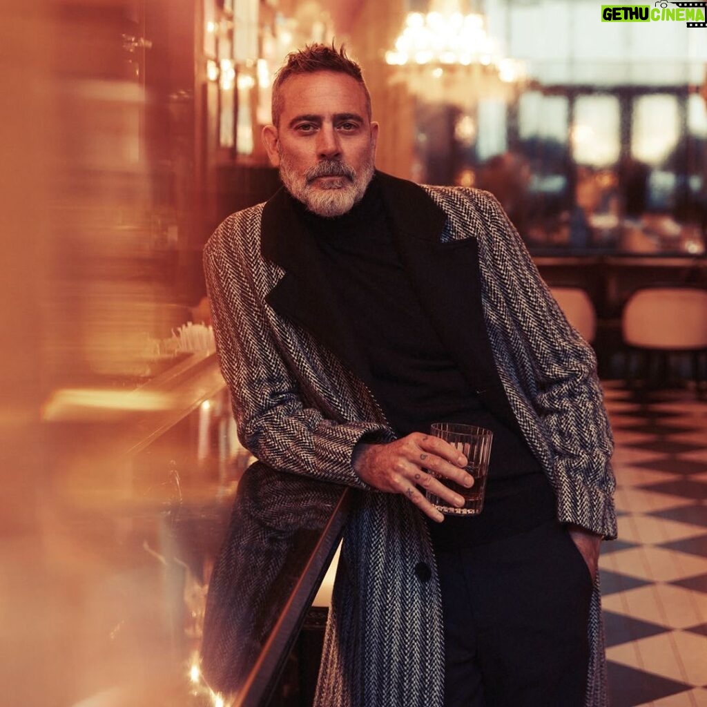 Jeffrey Dean Morgan Instagram - Cover of @cigarspiritsmag on newsstands this month. Shot by the one and only @johnrussophoto and chatted all things @mflibations . Check it out. xxjd