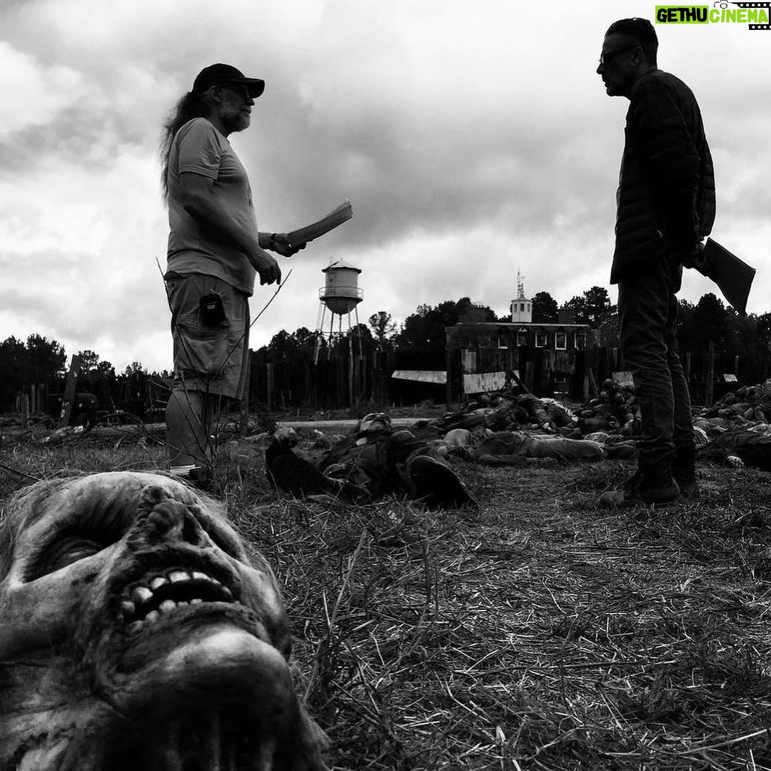 Jeffrey Dean Morgan Instagram - Happy birthday to my brother, my friend, and one of the coolest, most talented, and loving people I know @gnicotero. Greg directed negans first appearance on the @amcthewalkingdead and now he’s directing my last. The adventures in between have been many… and I’ll not forget a moment. I love you brother. Thank you for everything… then, now, and in the future. Me and my family are eternally grateful to have you in our lives. HAPPY FUCKIN BIRTHDAY!! Xxjd