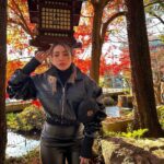 Jelai Andres Instagram - Gabi na tumawa kanaba? 🖤 My autumn in Japan vl0g is now up on my yt channel 🖤 Watch na dun! Labyu (swipe left)