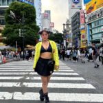 Jelai Andres Instagram - SHIBUYA CROSSING 🇯🇵🖤 (swipeleft) (Newly uploaded Japan vlog! You know where to find it! Visit na dun) link in bio.