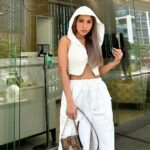 Jelai Andres Instagram – 🤍🤍🤍

#jelaiandres #whiteoutfit #miloves #jelaiandresofficial