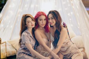 Jelai Andres Instagram - DoLaiNab at my slumber birthday party!!! Vl0g is now up on my yt channel! We love u DoLaiNab babies! ❤️🎂🎉 I’ll be uploading more pics tomorrow
