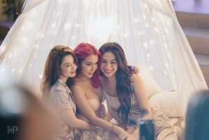 Jelai Andres Instagram - DoLaiNab at my slumber birthday party!!! Vl0g is now up on my yt channel! We love u DoLaiNab babies! ❤️🎂🎉 I’ll be uploading more pics tomorrow