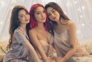 Jelai Andres Instagram - DoLaiNab at my slumber birthday party!!! Vl0g is now up on my yt channel! We love u DoLaiNab babies! ❤️🎂🎉 I’ll be uploading more pics tomorrow