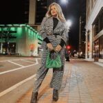 Jenna Boyd Instagram - Felt like a lil 🎄. Downtown Tulsa