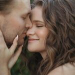 Jenna Boyd Instagram - These could not make me happier 🖤 @betsydutcherphoto