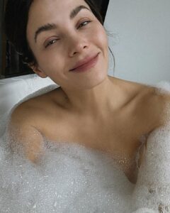 Jenna Dewan Instagram - rainy cozy bliss