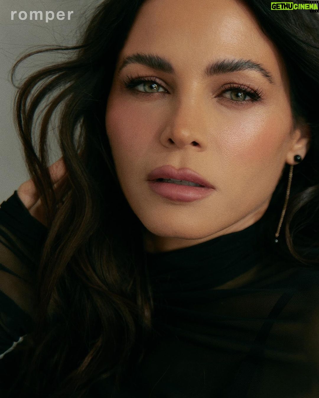 Jenna Dewan - 145.4K Likes - My heart is bursting! Thank you for all the love and amazing messages… such an exciting time and we’re all feeling so grateful ❤️
photographer @austinhargrave
stylist @sue_choi
set designer @kfond
hair @scottkinghair
makeup @dianebuzzetta
nails @nailsbyzola