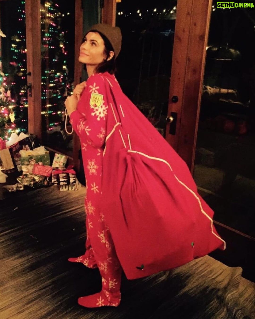 Jenna Dewan - 134.1K Likes - Christmas Eve’s past ❤️