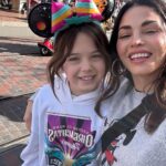 Jenna Dewan Instagram – Callum’s first trip to Disney, a series 💫
1. a true miracle- we got one decent photo
2. a rainbow of emotions all in one day
3. couldn’t love this amazing one more 💞
4. all he wanted was to meet moana, then wasn’t able to open his eyes
5. it’s hard to meet your idols
6. 🎠
7. hard to meet your idols pt. 2
8. unsure about the light show
9. @disneyland is pure magic during the holidays 🎄
10. & lastly, I present to you this incredible picture as we were leaving… about sums it up lol