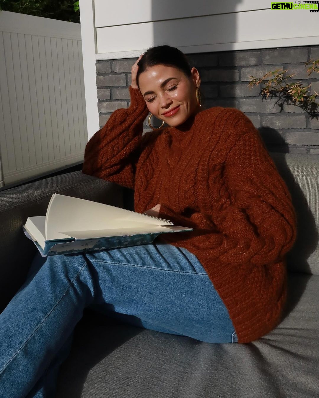 Jenna Dewan Instagram - One thing about me, I absolutely love the magic of immersing myself into other realms with a good book! @Reesesbookclub and @sheratonhotels have teamed up to celebrate the magic of reading and creating connections. Imagine, checking into a hotel and stumbling upon a cozy lobby library filled with top picks from Reese’s Book Club! Sheraton is also hosting author talks and bookish creator meet-ups as part of the new ‘Gatherings by Sheraton’ program aimed at inspiring genuine connections in communities around the world. The next lobby pop up will be in Toronto this January. For now, leave your favorite book recs in the comments below! #gatheringsbysheraton #sheratonpartner