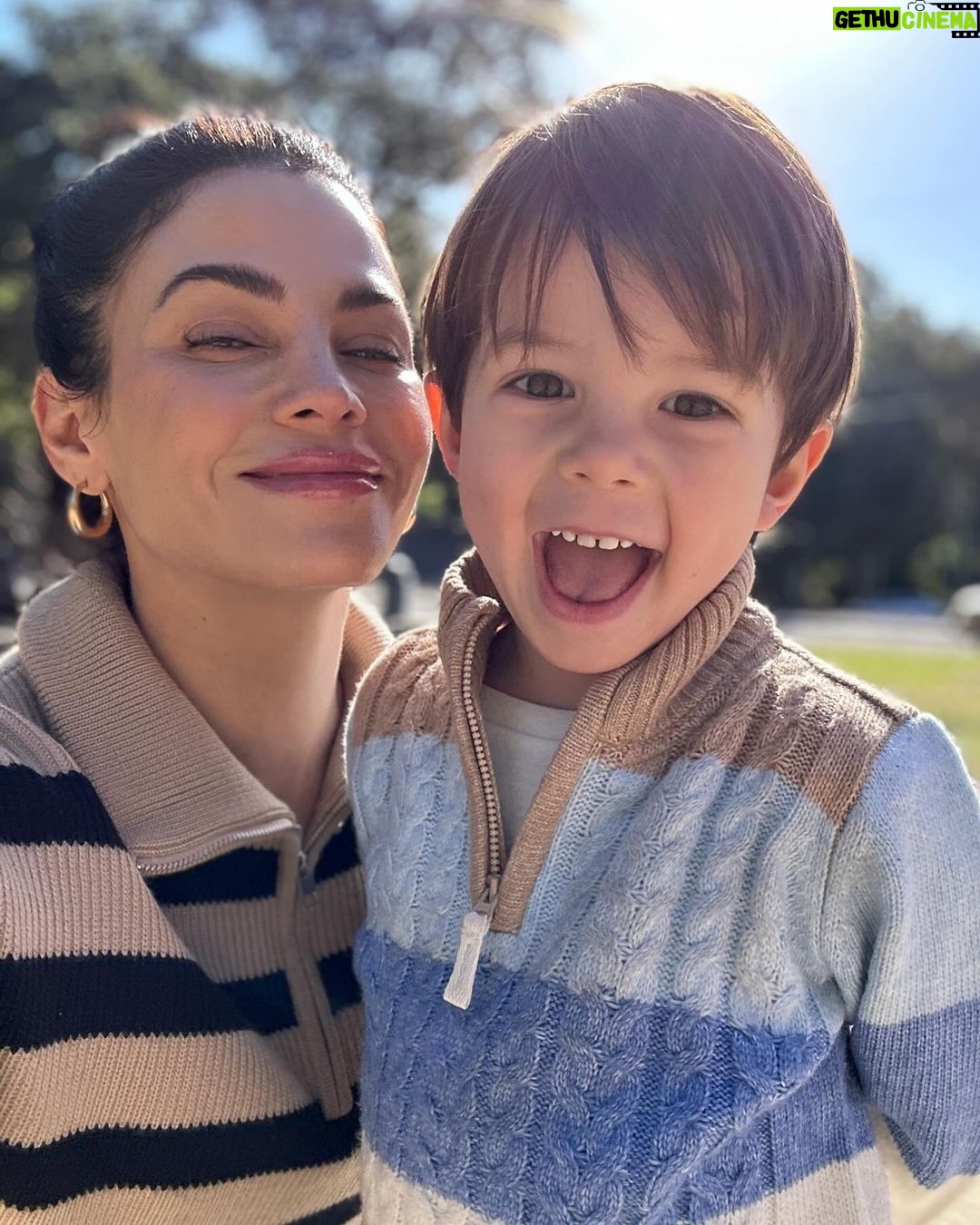 Jenna Dewan Instagram - ‘Tis the season for joy ❤️