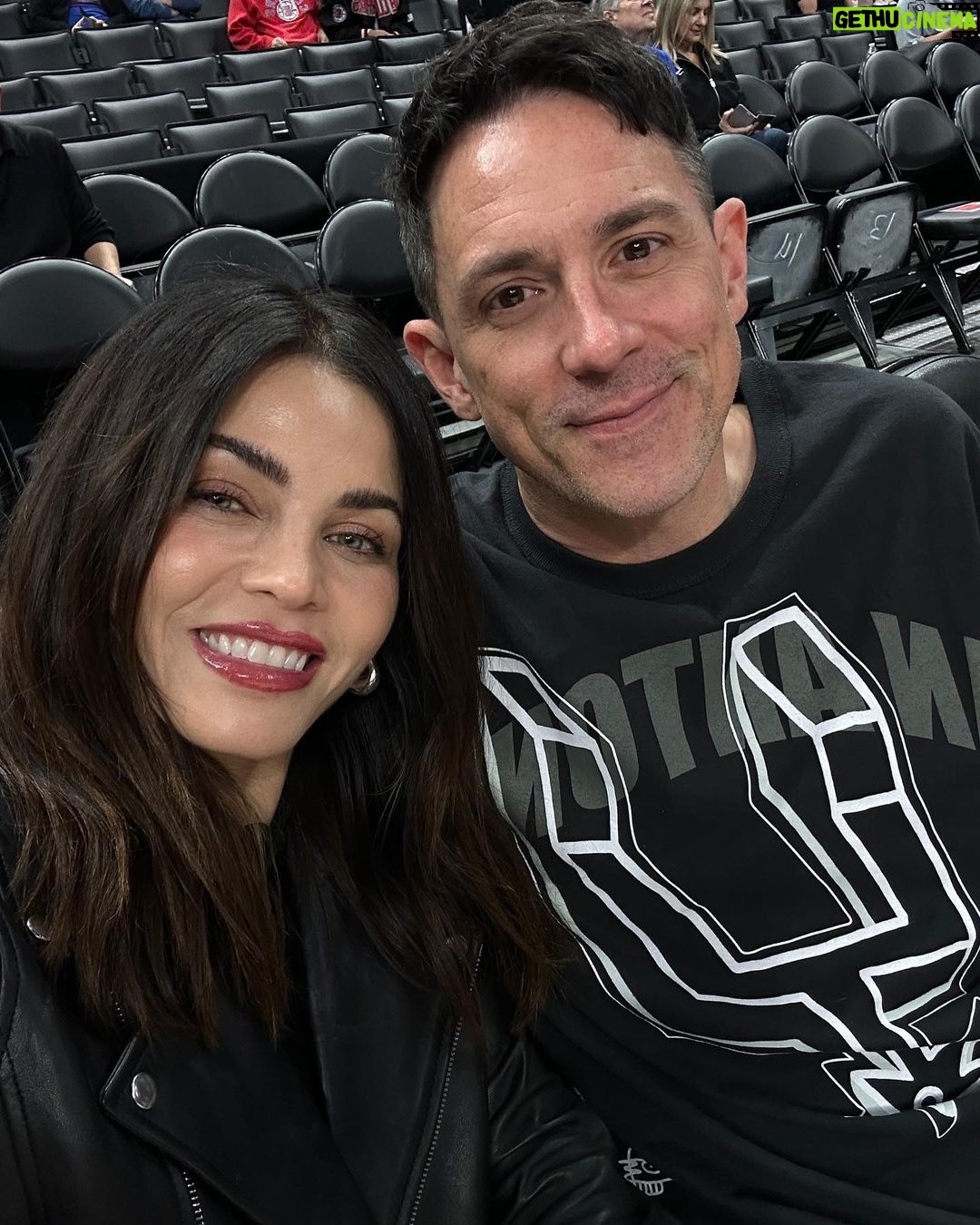 Jenna Dewan Instagram - .. heard we’ve now moved on to Christmas?! 😮💨