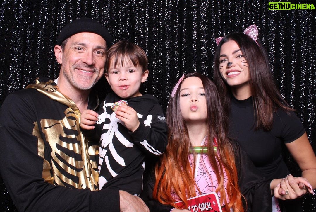 Jenna Dewan Instagram - Scenes from Ev’s first Halloween party 🎃 .. anyone else feel like Halloween has been going on for two months already??