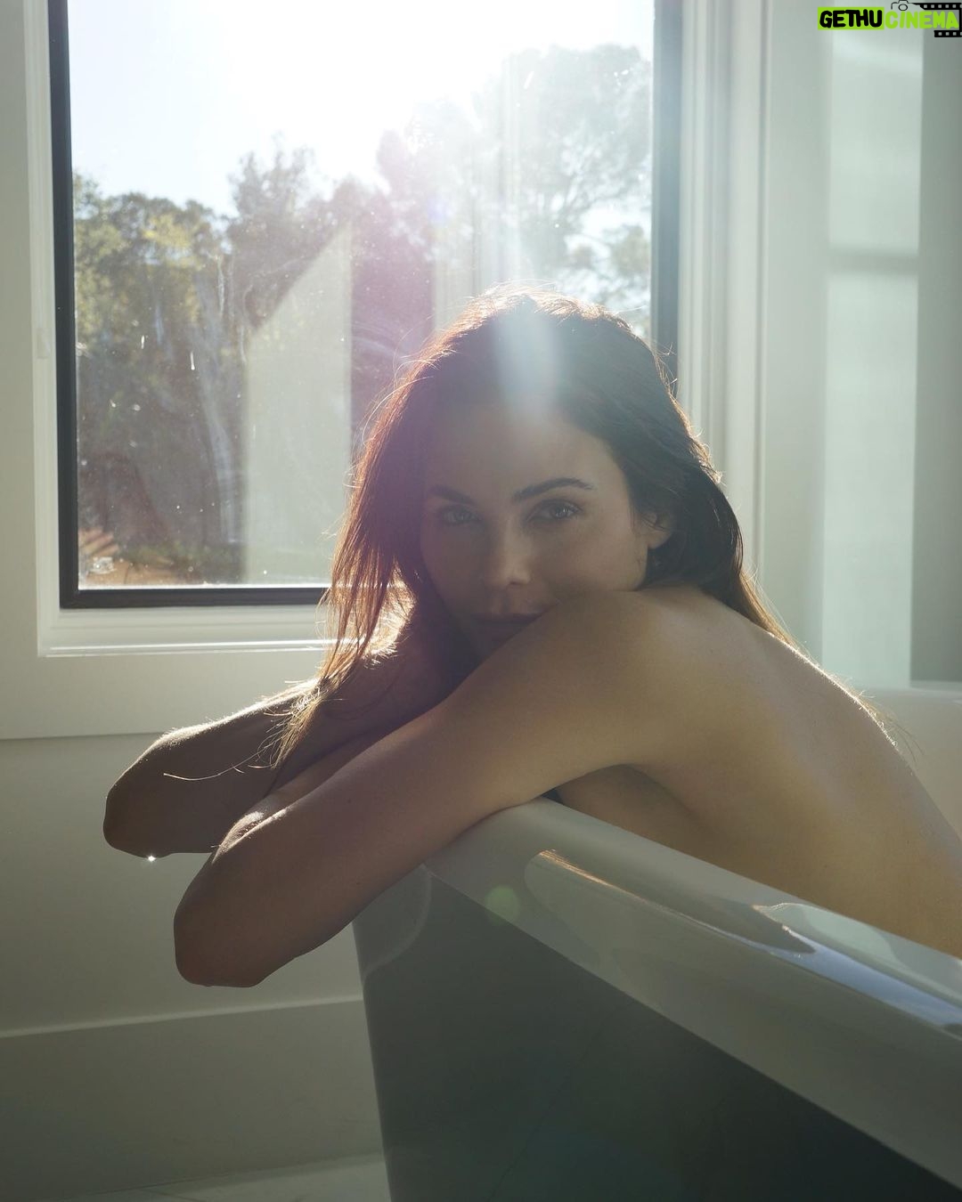 Jenna Dewan Instagram - This is your reminder to take care of yourself too 🤍