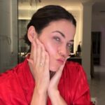 Jenna Dewan Instagram - Get (un)ready with me! My nightly skincare routine with @neostrata! You guys know the Vitamin C Serum is my best friend…even at night, it helps me with my melasma. #neostratapartner #OGofAcids