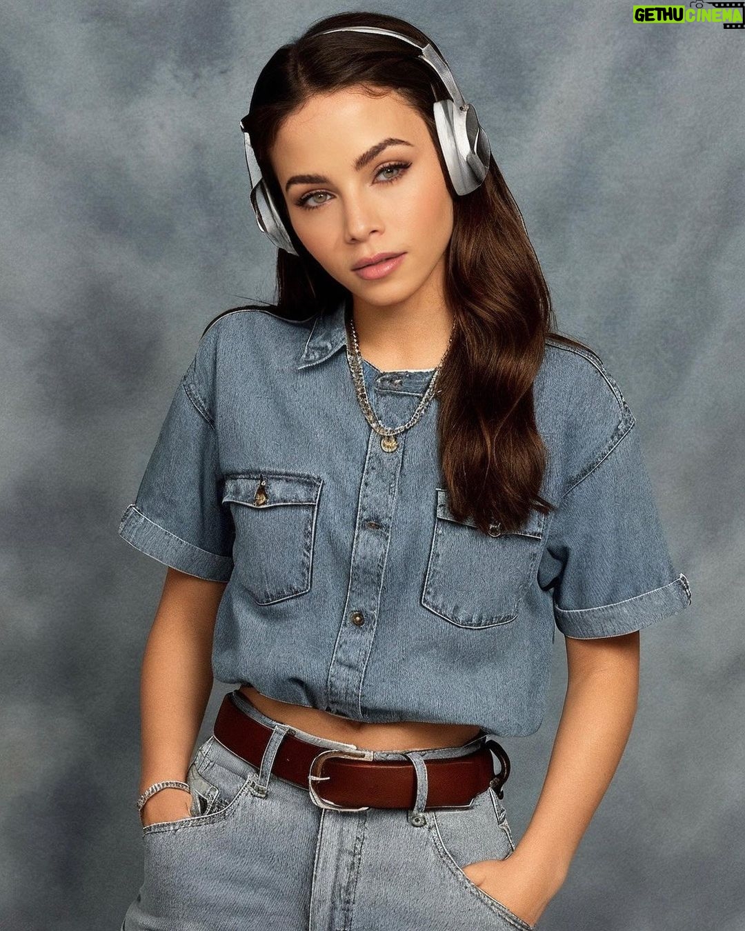 Jenna Dewan Instagram - This trend, but you actually went to high school in the 90s