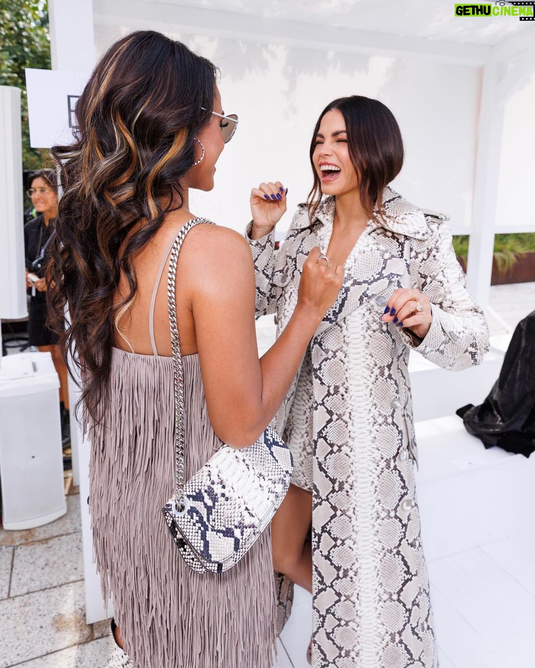 Jenna Dewan Instagram - 🩶 @michaelkors