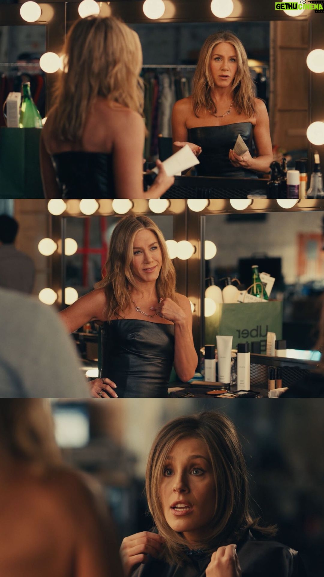 Jennifer Aniston Instagram - We’ve come a long way baby… you can now get @lolavie from @ubereats and we are so excited 🙏🏼🥳👯♀️👧🏼❤️