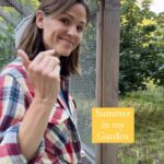 Jennifer Garner Instagram - Summer in my garden. ☀️