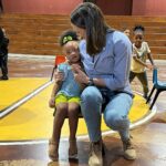 Jennifer Garner Instagram - Early educators and day care workers are brain architects, and this team of builders at the @youearlylearningacademy in Quitman County, Mississippi is as gifted as they come. Thank you, @cynthiamcfadden and @nbcnightlynews, for highlighting @savethechildren’s work in rural America, I have loved going back to some of my favorite sites with you. And thanks for showing off my new best four year old buddies. Kiss your brain! (Cynthia, your thoughtful and dogged journalism has been a gift to Save the Children this year, thank you to you and your team X a million)