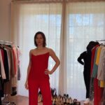 Jennifer Garner Instagram - You can take the girl out of sweatpants…but she’s changing right back as soon as the interview’s ✅. (Thank you for being the bestest, @msjordanjohnson, with @elsonista and @laurabasci) xxx