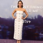 Jennifer Garner Instagram - ✨#TheLastThingHeToldMe ✨ is now streaming on @appletvplus (We missed you Scoob, @angourierice ♥️)