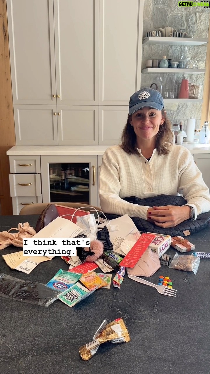 Jennifer Garner Instagram - What’s In My Bag: Holiday Travel Edition 💼