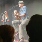 Jennifer Garner Instagram - I promise he invited us to sing along. Thank you for the perfect night out, @jamestaylor_com, we loved every minute. ♥️🎄♥️