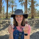 Jennifer Garner Instagram - I love meeting @onceuponafarm suppliers—and I’ll harvest dates for our products any time! 🌴👩🏻‍🌾☀️ I ♥️ farmers! Coachella Valley, California
