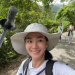 Jennifer Hong Instagram – 🏔️
一直想爬的抹茶山~我來啦!
帶著期待+躍躍欲試的心
還帶上我兩位可愛的朋友
心想這趟小旅行根本太美麗了呀。
結果⋯⋯⋯
沒有看到抹茶山
因為三個睡到中午才出發⋯⋯🤣
未完成的抹茶山之後再續~
.
.
.
#lingling #爬山 #抹茶山 #聖母峰登山步道 #開心 #長舌 #愛講話 #聊天 #姐妹 #朋友