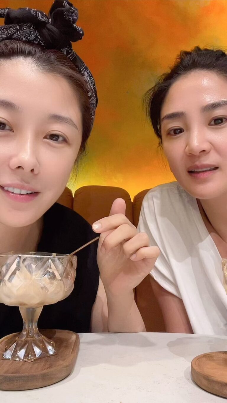 Jennifer Hong Instagram - 我的第一次吃播⋯謝謝維維李教我～哈哈🤤