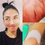 Jennifer Hong Instagram - 😆😆😆 今早快到教室路上時 看著紅綠燈🚥只剩6秒就要轉紅燈了，心想著趕快用跑的過去吧！快跑到對面路口時 怎麼瞬間覺得自己左肩有點傾斜（是包包太沉了嗎？）大腦此時此刻正想著我不會因此而跌倒吧？ 馬上換成我的雙腿不聽使喚的交疊前進，然後⋯⋯我就飛出去跌了個狗吃屎，哇哩勒⋯真的有夠痛的痛。這也就算了還被上課同學看到🥲為什麼都跌成狗吃屎的樣子還要被同學撞見啊⋯⋯真的世界無敵霹靂丟臉😝 然後⋯⋯ 進到表演場的廁所想說準備清洗一下傷口的我，才按了一下洗手液結果整個盒子直接掉下來又砸到我的右腳⋯⋯我看著滿是洗手液的右腳跟地上，哈哈哈大笑我也太幸運了吧？ 我真的是個幸運的人兒啊！不然怎會在這麼短的時間裡發生兩次蠢事。 我肯定就是那個幸運的人沒錯🤣 . . . #lingling #lucky #Performance #class