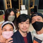 Jennifer Hong Instagram - 🎥 每個人都在這世界裏尋找一份存在感 並認認真真地過著自己想要的樣子 但現實總是殘酷 也總會讓一個什麼都快失去的你 對這個世界充滿了不信任 我的好友江常輝演出的電影「徘徊年代」讓我看到了劇中主角的 茫然若失 不安與焦躁，喜歡他在劇中頹廢落魄的扮相以及恰如其分地詮釋。 片長2個小時我以為我會睡著⋯但是我沒有，我非常喜歡這部電影也推薦給你們。 放暑假了，大家一起進戲院看電影吧「徘徊年代」很不錯喔👍。