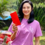 Jennifer Hong Instagram - 🎬 好久沒跟柳廣輝導演一起合作，這次#某某#又是這麼著名的網路小說改編，好期待繼「刻在你心底的名字」後，導演又要帶來什麼刻骨銘心的愛情了，今天剛開拍就已經非常期待。 . . . #lingling #某某