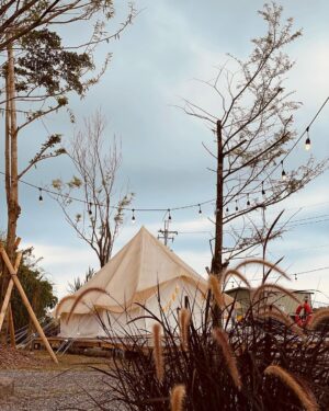 Jennifer Hong Instagram - ⛺️

有過一次經驗後你真的會很難忘懷露營的各種美好

今年第一露+碎片
.
.
.
#lingling #候鳥羽露 #碎片 #露營 #camping #first