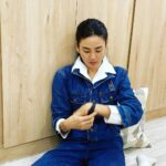 Jennifer Hong Instagram - 👋👋👋 好久沒上社群 決定穿上～ 穿搭達人鮪魚兒的美美禮物 來跟我可愛的鈴鐺們分享近況 消失好長一段時間的我在年後社群帳號突然被封鎖⋯了 怎麼照著步驟操作就是無法解鎖 鈴鐺們也有遇過這種情況嗎？？？ 明明都照著步驟ㄧㄧ操作了 可就會一直鬼打牆似的又回到原點然後還是解不開⋯真的氣到想翻桌耶🤬 還好我的神隊友幸星娛樂的大家長林可喬女士神之手摸一摸後⋯就解鎖了！真的太神奇了傑克🥰 這就是為什麼我許久沒分享動態的原因。 . . . #lingling #clothes #finally #happy @weiyin.com.tw @hsinstarforever