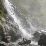 Jennifer Hong Instagram – ：

可愛的小瀑布冒著白茫茫的霧氣
全身浸泡在天然溫泉水裡
哇哇哇⋯⋯⋯⋯
再也沒有比這更幸福快樂的事了😌
.
.
.
#lingling #野溪溫泉 #秘境 #冬天 #泡湯