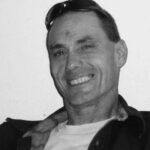 Jennifer Lindberg Instagram - the most infectious smile 🌺♥️🌺 #dad #resteasy thank you @lynnlindberg for the photos 🙏🏽🙏🏽